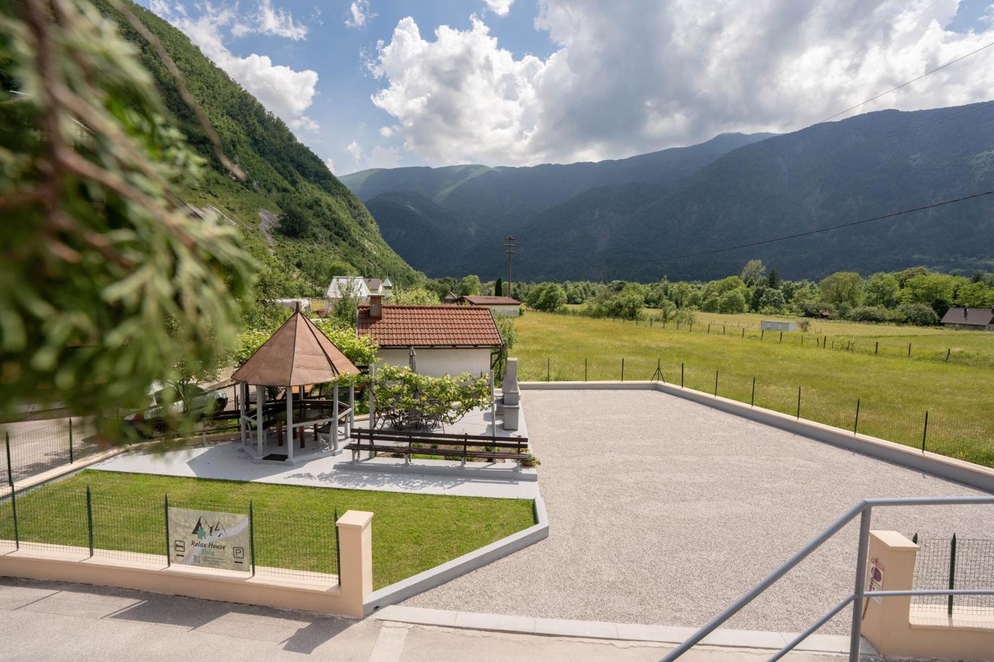 Relax House Soca Pensionat Bovec Eksteriør billede